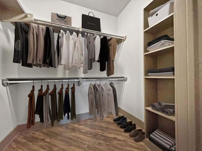Building Photo - Chic Studio + Special Offer