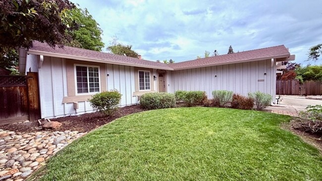 Building Photo - Charming 3BD/2BA, Single-Story, Ranch-Style Home in Broadmoor Area of San Ramon- Available NOW!