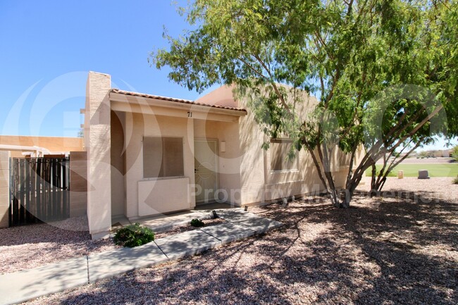 Primary Photo - 2300 E Magma Rd
