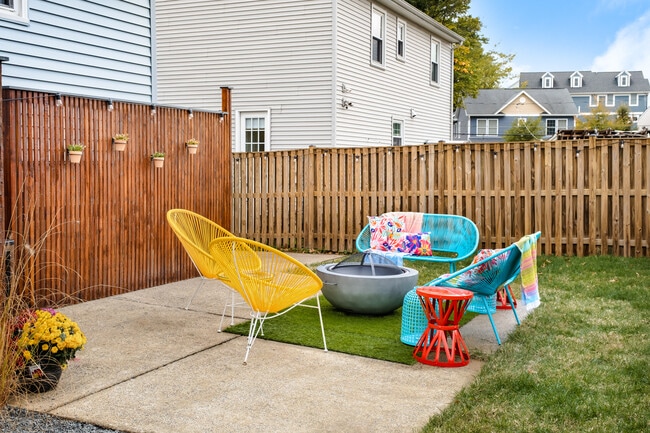 Building Photo - 4939 17th Rd N