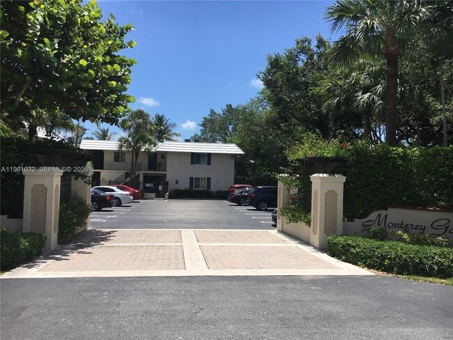 Building Photo - 8609 SW 68th Ct