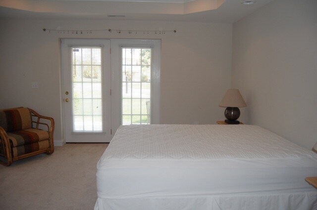 Building Photo - 210 Heights Ln
