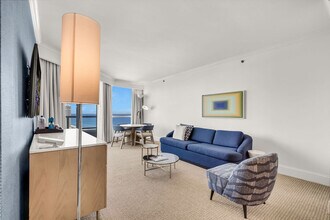 Building Photo - 4441 Collins Ave