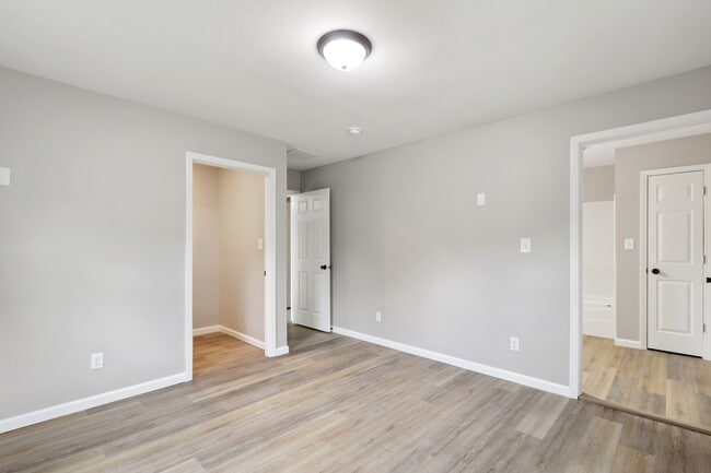 Building Photo - 714 Bethume Ct