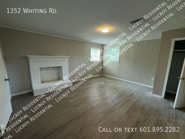 Building Photo - 1352 Whiting Rd