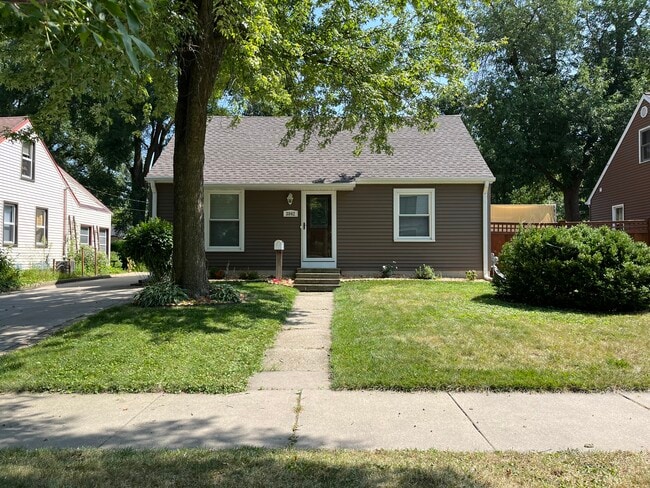 Primary Photo - 3842 Johns St