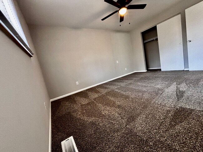 Building Photo - 3161-3163 Autumn Ridge Court