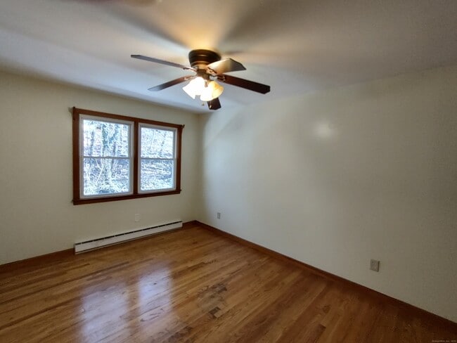 Building Photo - 56 Wakelee Ave