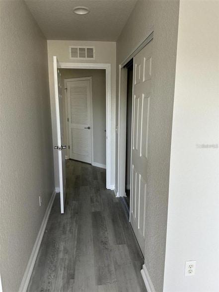 Building Photo - 4500 SW 52nd Cir