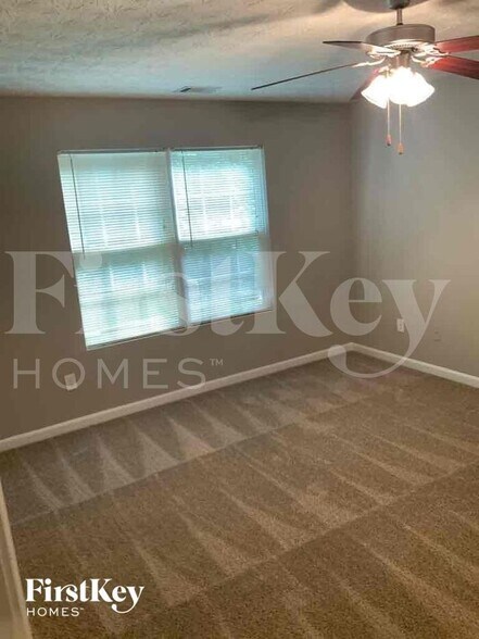 Building Photo - 130 Cobblestone Dr