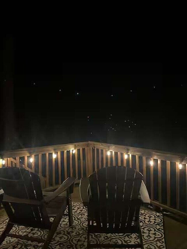 Building Photo - 62 Bailey Ave