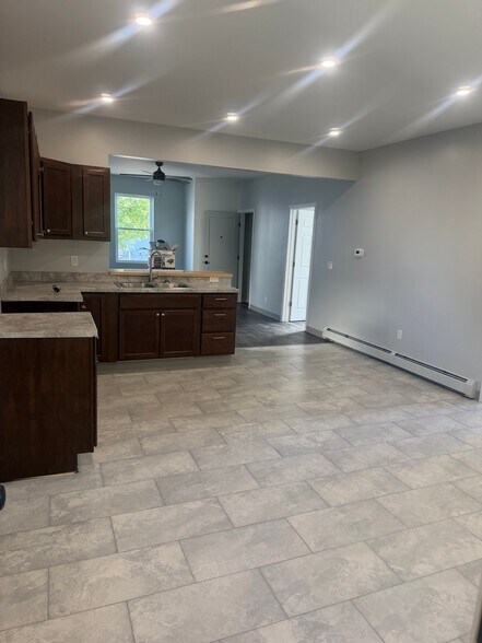 Building Photo - 383 Sayles St
