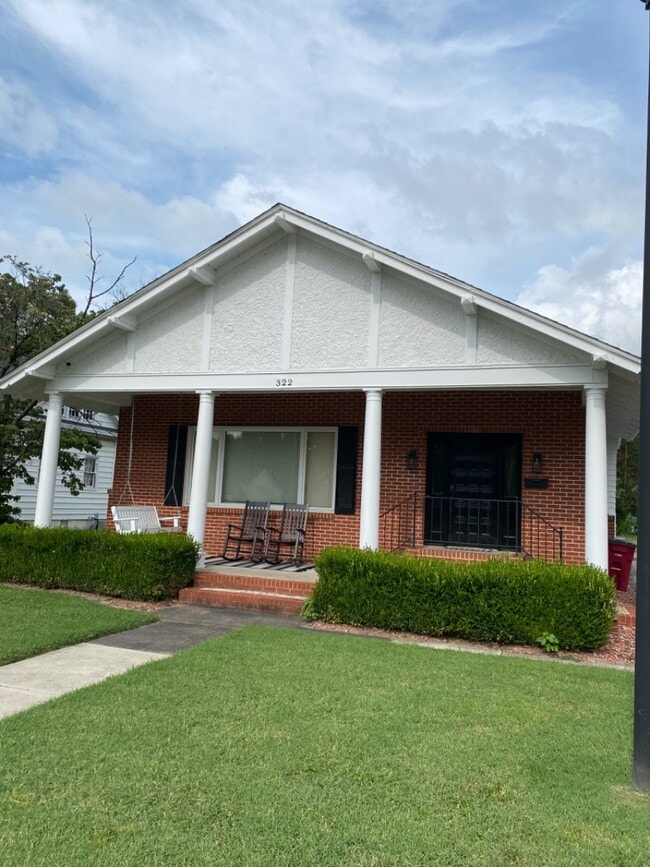 Building Photo - 322 N New Madrid St