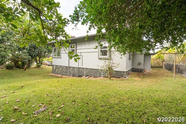 Building Photo - Fully Renovated 2BR/1BA/2 separate Carport Garage in Wahiawa Heights