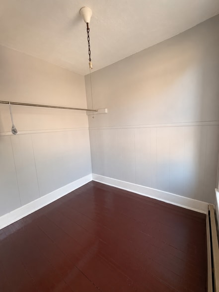 Building Photo - 506 3rd St