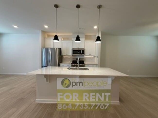Building Photo - 7 Trakas Ct