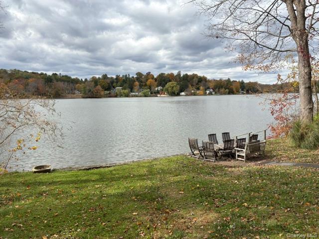 Building Photo - 57 Truesdale Lake Dr