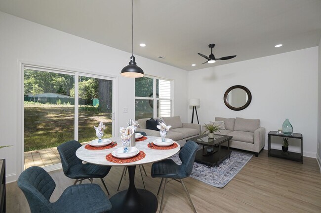 Building Photo - Brand new Duet Style Townhome in Charlotte!