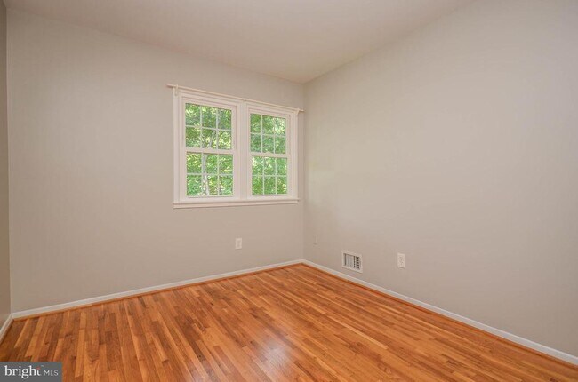 Building Photo - 4805 Willet Dr