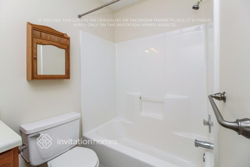 Building Photo - 4246 Tenneyson Ln