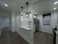 Building Photo - 807 Park Ave