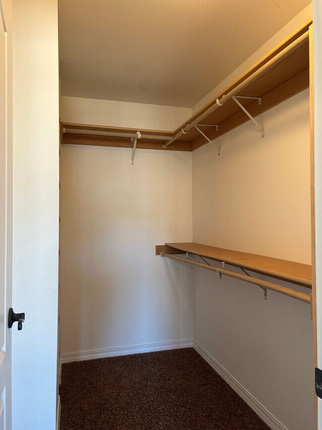 Building Photo - 2637 Dornoch Pl