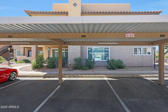 Building Photo - 9451 E Becker Ln