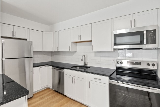 Building Photo - Gemini Estates Apartments