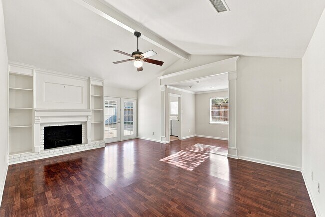 Building Photo - 10715 Wickersham Ln