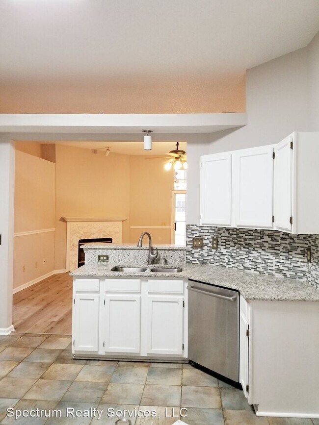 Building Photo - 3 br, 2 bath House - 7552 Fawn Lake Dr. N.
