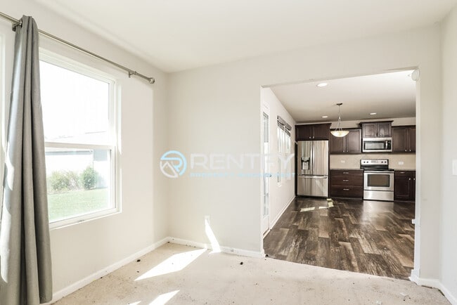 Building Photo - 370 Inlet Pl Dr