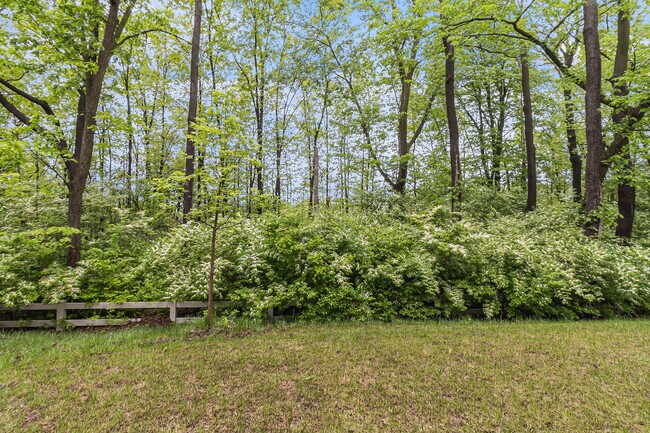 Building Photo - 2853 Dillon Dr