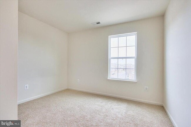 Building Photo - 17 Karendale Ct