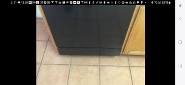 Building Photo - Beautiful 3 bedroom, 2 bath townhouse available