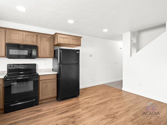 Building Photo - Modern 3BR Apt with Attached Garage & Stunning Mountain Views – Vineyard, UT