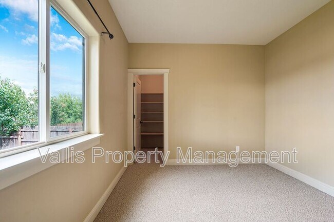 Building Photo - 973 Burley Hill Dr NW