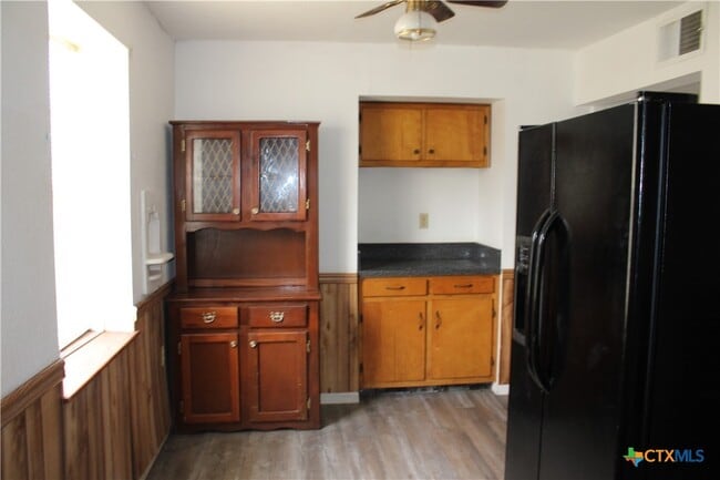 Building Photo - 1306 S 45th St