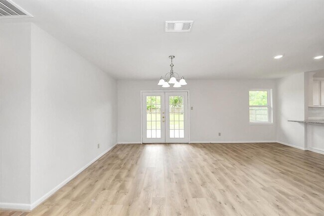Building Photo - 9615 Meadowvale Dr