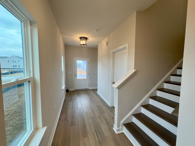 Building Photo - Custom Home in Bella Vita!