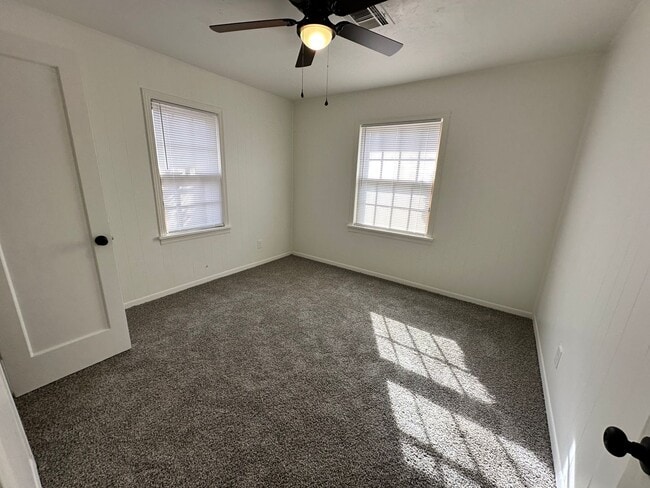 Building Photo - 3 Bed 2.5 bath house in OKC