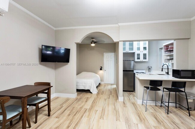 Building Photo - 260 Euclid Ave