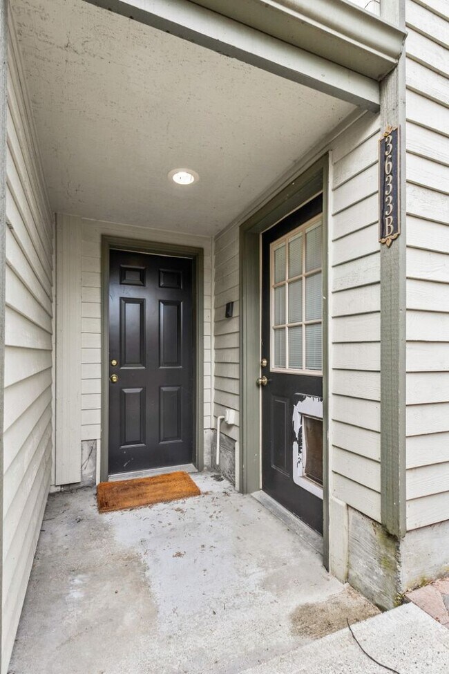 Building Photo - 3633 22nd Ave W