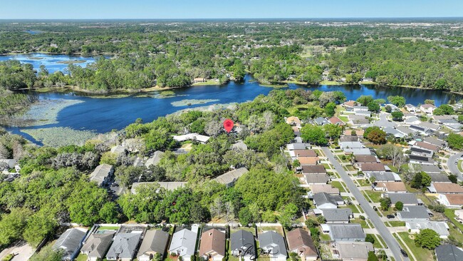 Building Photo - For rent Lake Mary townhouse 2Beth 2.5 bath