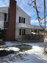 Building Photo - 222 Frazier St