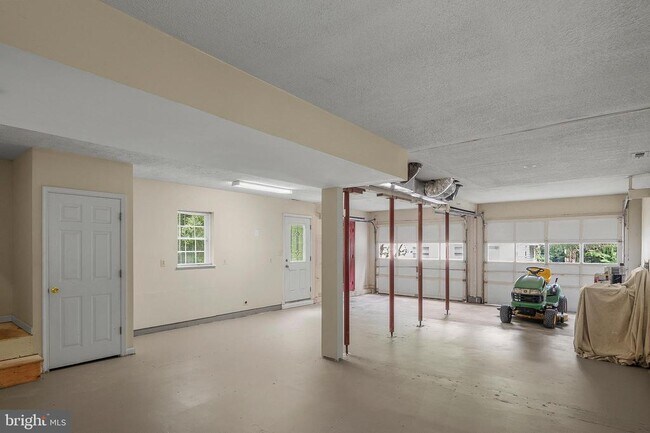 Building Photo - 2510 Davidsonville Rd
