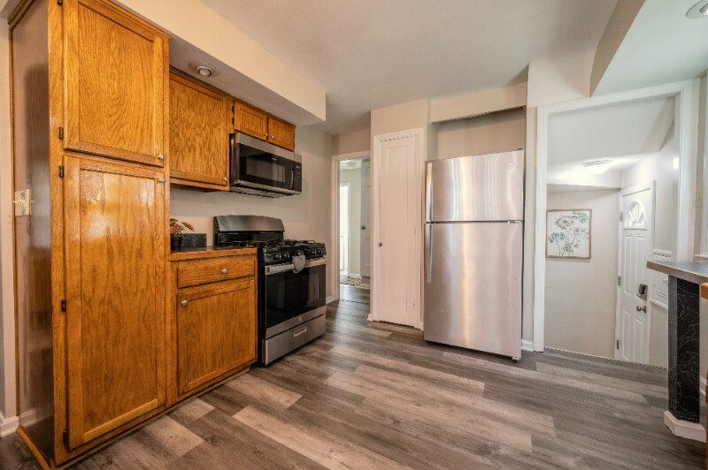 Building Photo - 3722 Bainbridge Rd