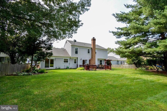 Building Photo - 13527 Point Pleasant Dr