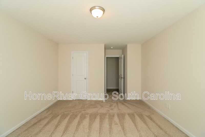 Building Photo - 355 Niblick Dr