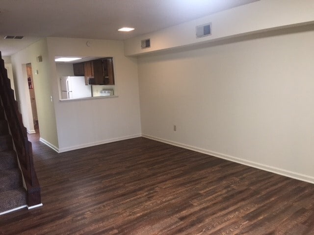 Building Photo - 200 Woody Rd