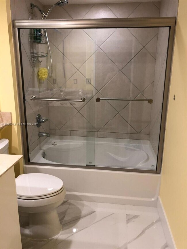 Building Photo - 325 S Biscayne Blvd